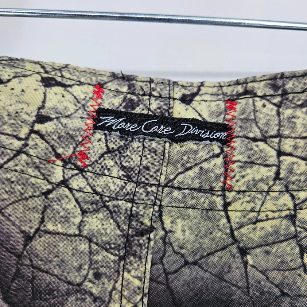 Vintage More Core Division MCD Board Shorts Mens 44 Cathedral Window Y2K